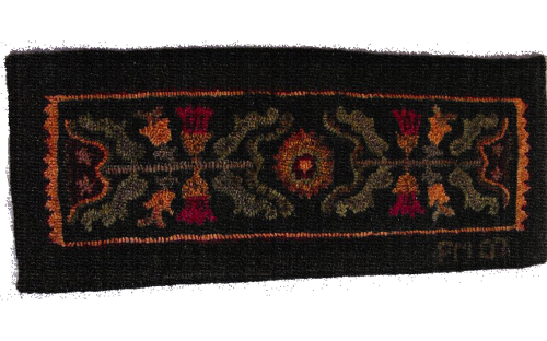 Colonial Table Mat
hooked by Pat Messing Colonial Table Mat
hooked by Pat Messing