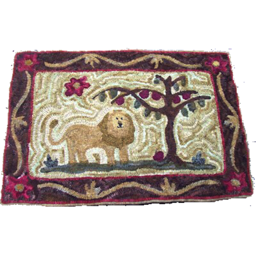 Loyal Lion Rug
hooked by Joanne McIllmurray Loyal Lion Rug
hooked by Joanne McIllmurray