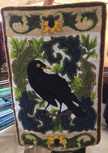 Crow/Morris Adaptation
hooked by Helen Watts Crow/Morris Adaptation
hooked by Helen Watts